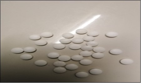  uncoated placebo tablets